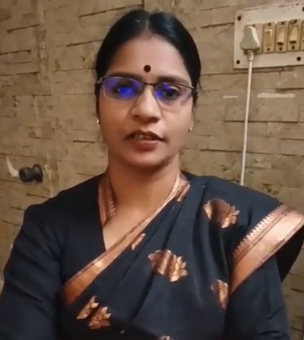 Tamil Outfit leader Veeralakshmi claims Victory against Seeman on Boxing