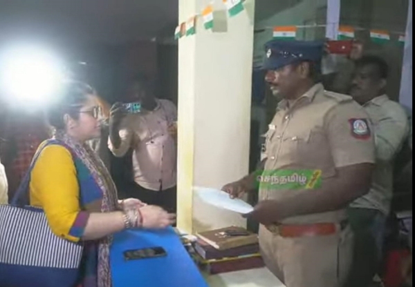  What Actress vijayalakshmi said after withdrawing complaint against NTK chief Seeman