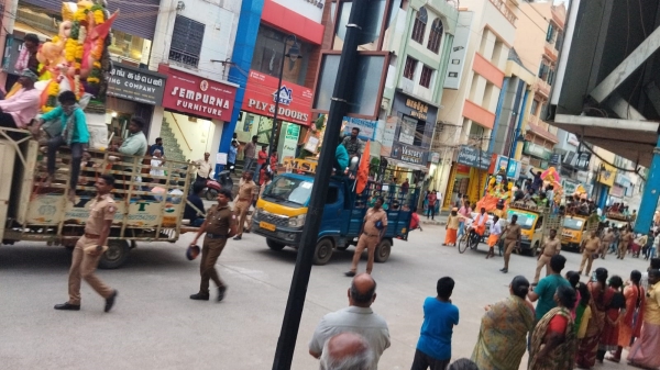 Vinayagar procession is being held Madurai by Hindu Munnani 