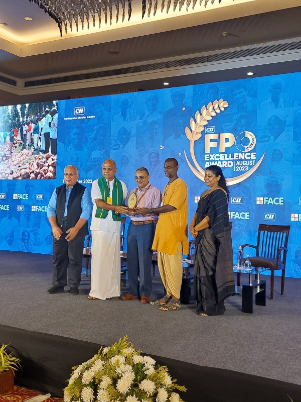 Velliangiri FPO felicitated with National Award by Federation of Indian Industries Velliangiri FPO felicitated with National Award by Federation of Indian Industries