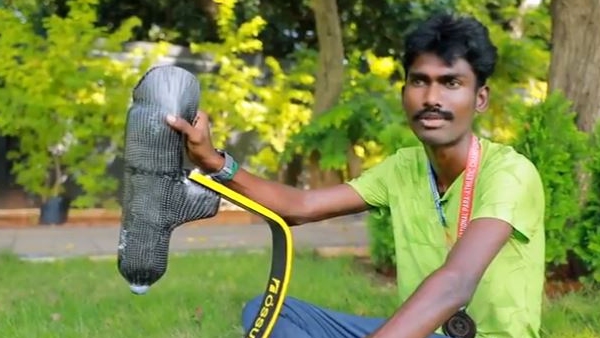  Minister Udhayanidhi spent 15 lakhs and bought prosthetic legs for two disabled athletes