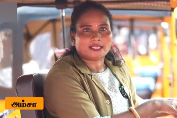 Tamil Nadu CM hands over autorickshaws to 150 women, transpersons 