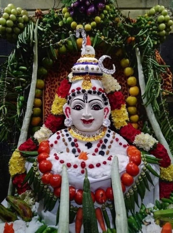 Aippasi pournami annabishekam: Thanjavur Brihadeeswarar Temple and Gangaikonda cholapuram 