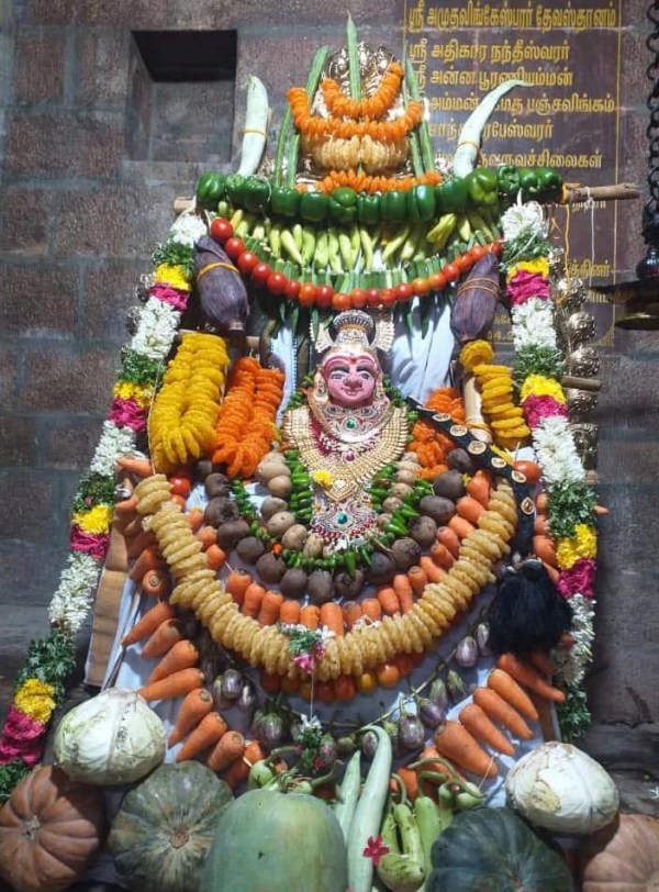 Aippasi pournami annabishekam: Thanjavur Brihadeeswarar Temple and Gangaikonda cholapuram 