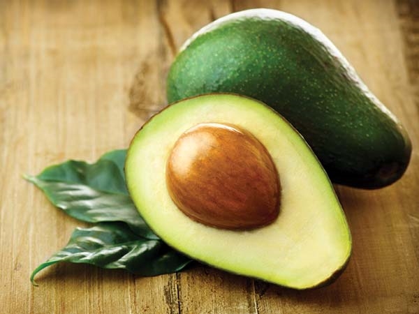 Do you know the Excellent Benefits of Avocado and How to make Butter Fruit face mask for dry skin