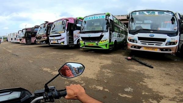 Diwali 2023 omni bus fare from Chennai: Netizens reaction 