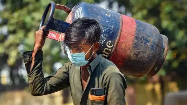 Commercial gas prices in India have been hiked: The cylinder price has been increased by Rs.203 