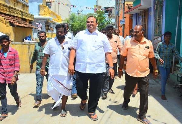 DMK MLA Inigo Irudayaraj told a story about politician vanity proud 