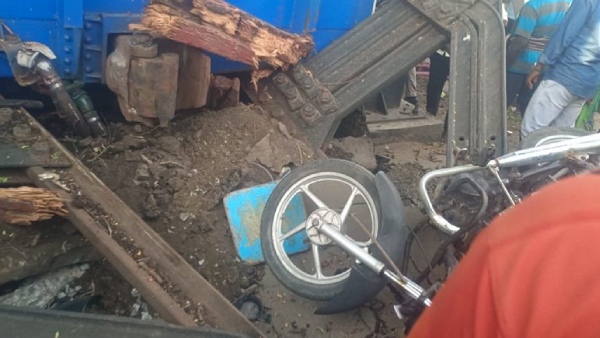 Goods train derailed in kanchipuram 