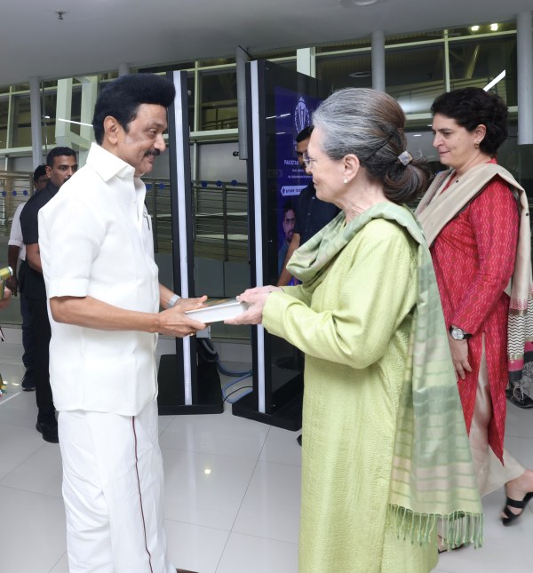 Will India alliances seat sharing talks take place today? Kanimozhi answers