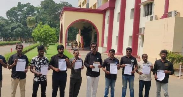 complaint against raj bhavan officials who leaked untrue information on petrol bomb attack