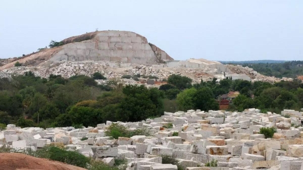 Auction of 20 years granite quarry lease license in Madurai 