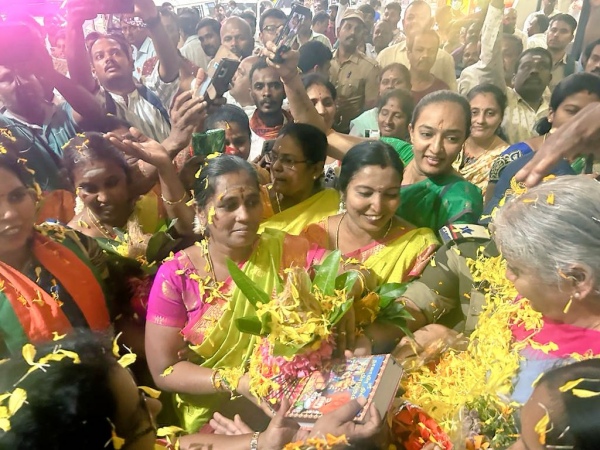 Union Minister Nirmala Sitharaman gets rousing welcome at Coimbatore Airport