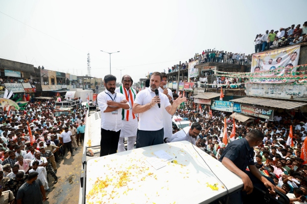 Telangana: Rahul Gandhi slams PM Modi, KCR on silence over caste census