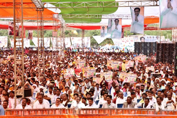 Congress leader Priyanka Gandhi Promises Caste Census In Madhya Pradesh 
