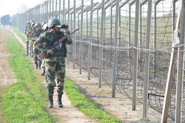 Pakistan violates ceasefire in Jammu and Kashmir Pakistan violates ceasefire in Jammu and Kashmir