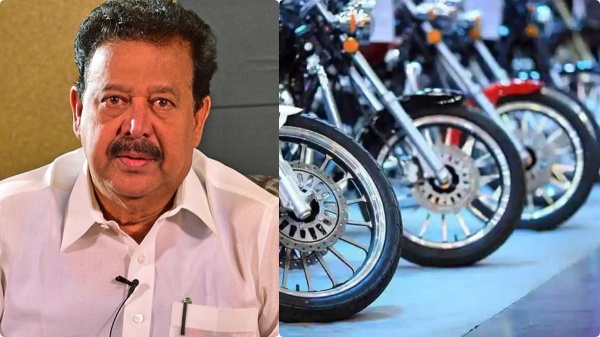 Rs 3 lakhs and gold coin theft in Minister Ponmudis two wheeler show room Rs 3 lakhs and gold coin theft in Minister Ponmudis two wheeler show room