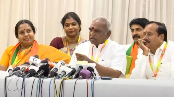 Pon Radhakrishnans answer shocked O Panneerselvam team