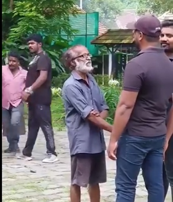 Social Media Shares Kerala Tea seller Photo looks like ‘Super Star Rajinikanth’ 