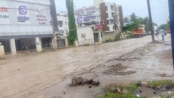 Arappore Iyyakkam has published a list of 324 roads in the worst condition in Chennai city and suburbs 