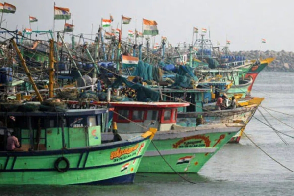 Ramadoss condemns for arrest of 37 Rameswaram fishermen 