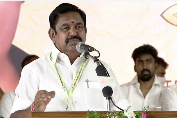 Edappadi Palaniswamis habit is betray those who trust says TTV Dhinakaran 