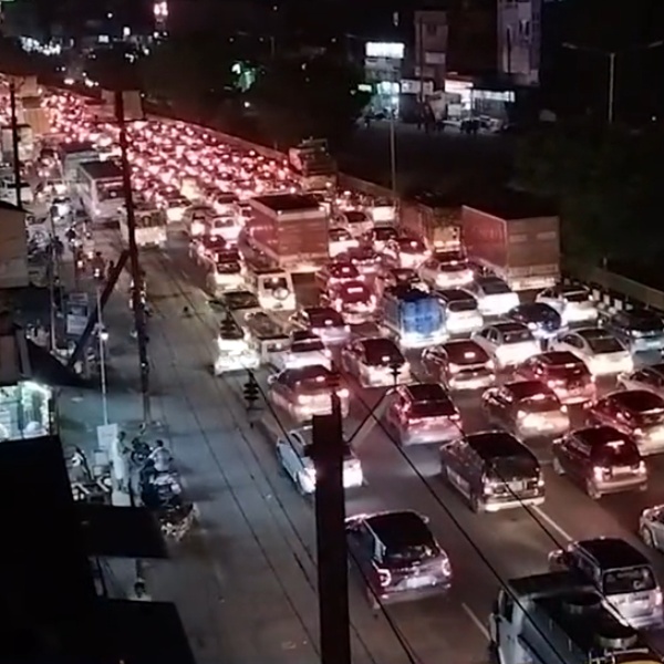 Heavy traffic in many tollgates as many people are returning to Chennai 