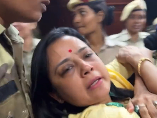 Trinamool Congress leaders including Mahua Moitra arrested by police in Delhi Dharna