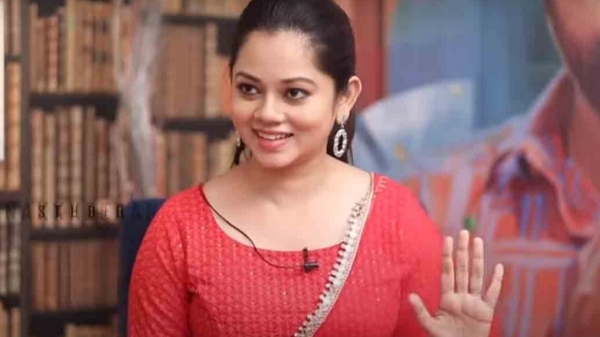  Anitha Sampath claims that she is not pregnant in videoa fan gave an obscene command to her 