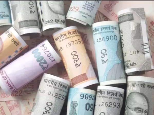 How much salary will increase for Central Government employees if DA hiked by 4%?, details here 