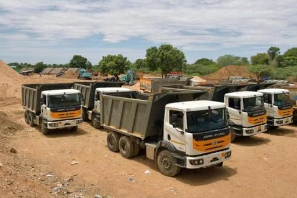 Enforcement department raided at sand quarry in Karur District 
