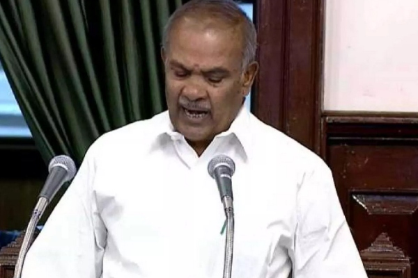 Edappadi palanisamy says that Speaker is not acting as per rules of assembly 
