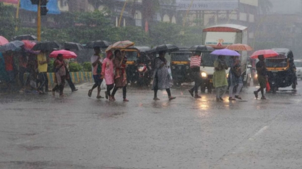 Chennai met alerted that heavy rain lash in 3 districts of Tamil Nadu 