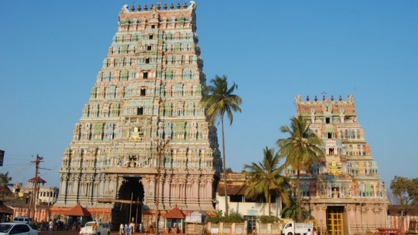 Karivirunthu in the Mariyayi Kallari Temple built by the Maruthu Pandyas in the KalaiyarKovil Karivirunthu in the Mariyayi Kallari Temple built by the Maruthu Pandyas in the KalaiyarKovil