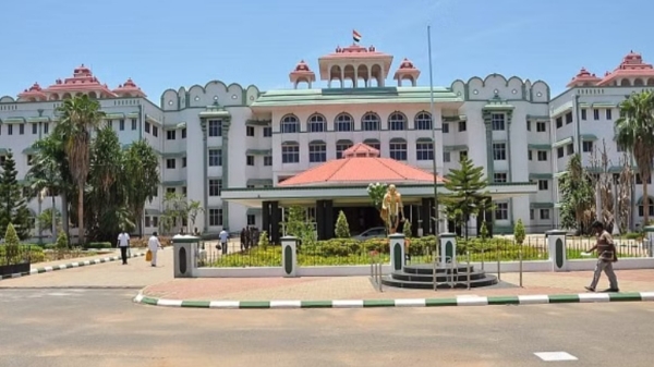 The temple is no place for politics says High court Bench Madurai The temple is no place for politics says High court Bench Madurai