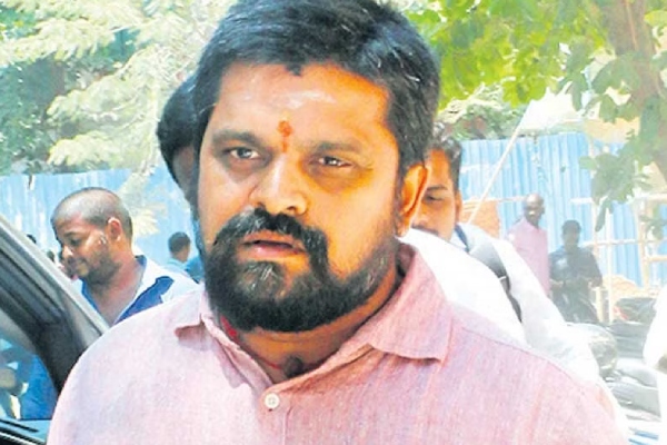 Poongundran says in his post that Speaker is not giving solution for seats 