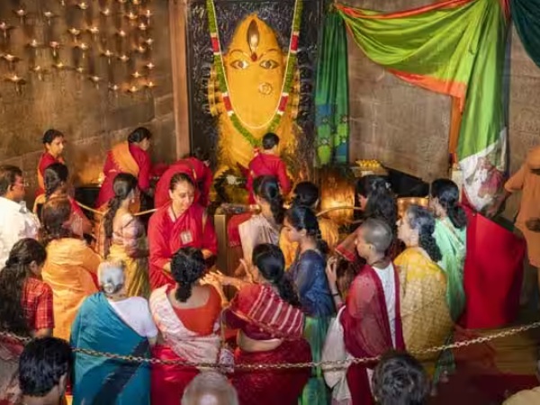 Navratri celebration in Isha folk dances and Devaram Innisai 