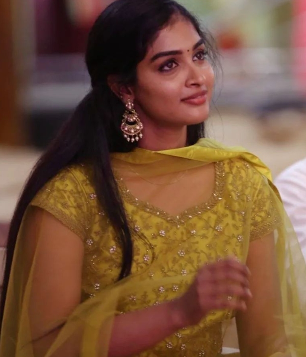 Karthikai Deepam serial Actress Arthika will get married next month Karthikai Deepam serial Actress Arthika will get married next month
