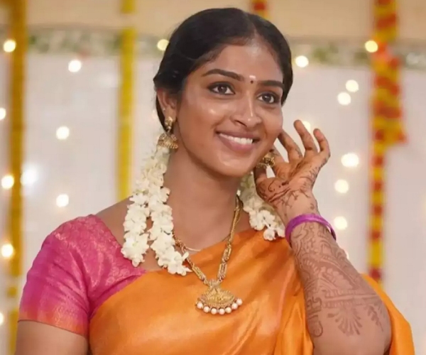 Karthikai Deepam serial Actress Arthika will get married next month Karthikai Deepam serial Actress Arthika will get married next month