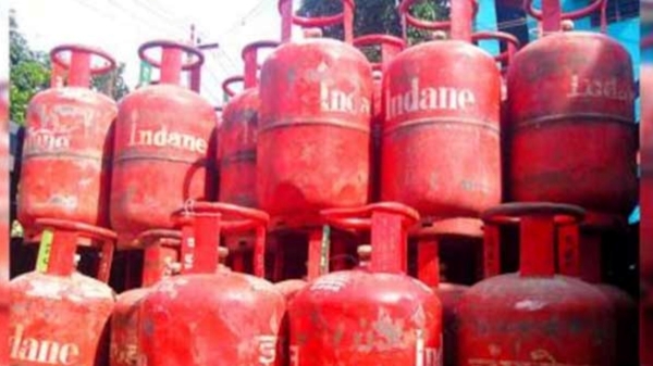 Gas Cylinder Connection and Do you know how to safely handle the Gas Cylinder in our House 