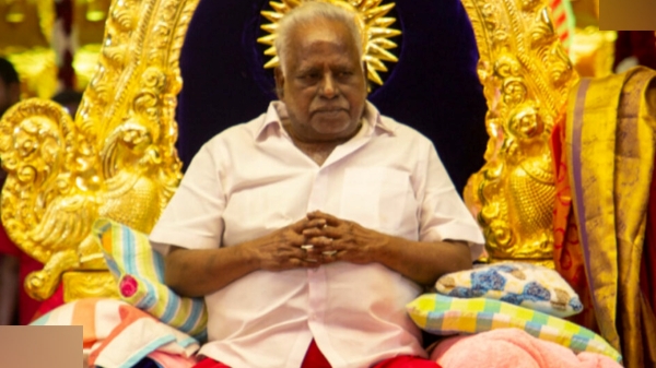 Mahalaya Amavasai Velvi Puja Navratri Akanda Deepam. Bangaru Adigalar, a spiritual guru mixed with Adhiparasakthi 