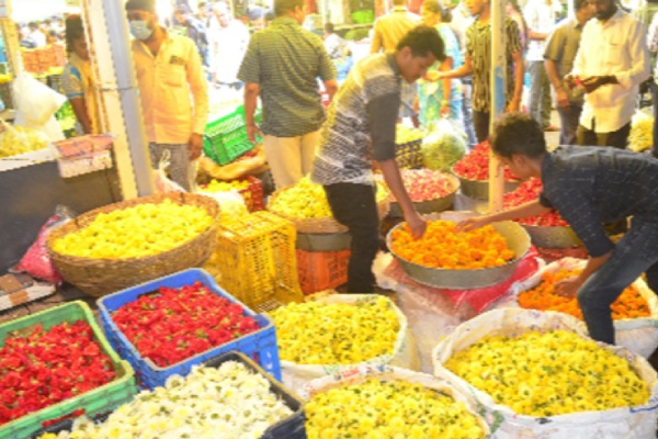 TN government holiday and Ayudha Puja is being celebrated all over Tamil Nadu today 