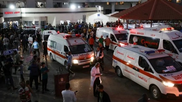 Israeli missile strike in area around al-Shifa and al-Quds hospitals in Gaza 