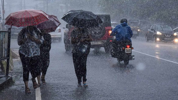 Next 2 hours Heavy rain is going to pour, Alert for 9 districts including Nellai, Tuticorin 