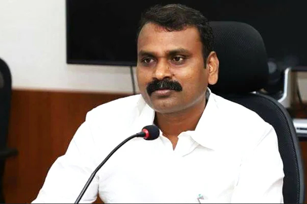 Union Minister L Murugan says that he will definitely inquire about gautamis complaint 