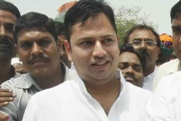 Ahead of Assembly Election Rajasthan CM Ashok Ghelots son Vaishnav Ghelot Summoned by ED Ahead of Assembly Election Rajasthan CM Ashok Ghelots son Vaishnav Ghelot Summoned by ED