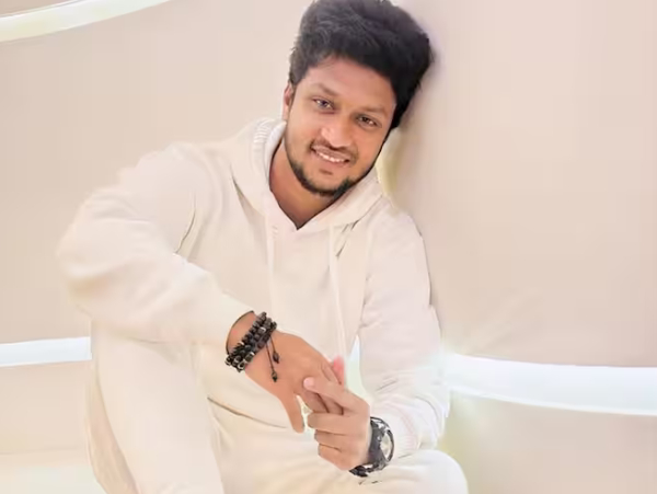 Biggboss tamil contestent Mani ask caste of actress Maya inside the house 