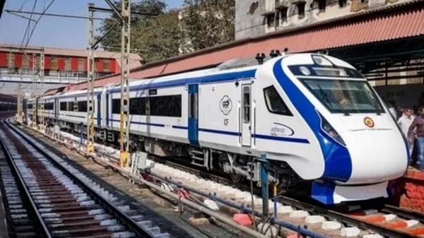 Vande Bharat Special Train may be operated to connect three cities of Chennai, Bangalore, Ernakulam Vande Bharat Special Train may be operated to connect three cities of Chennai, Bangalore, Ernakulam