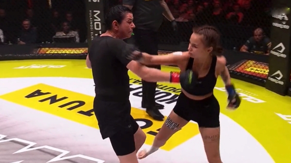 Poland: a old Woman Defeats Son’s 19 yearl old Ex-Girlfriend In MMA Fight Poland: a old Woman Defeats Son’s 19 yearl old Ex-Girlfriend In MMA Fight