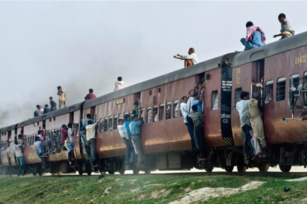  Sleeping, To Pushing Passengers On Trains, eating, many Strange Jobs That Pay In Lakhs